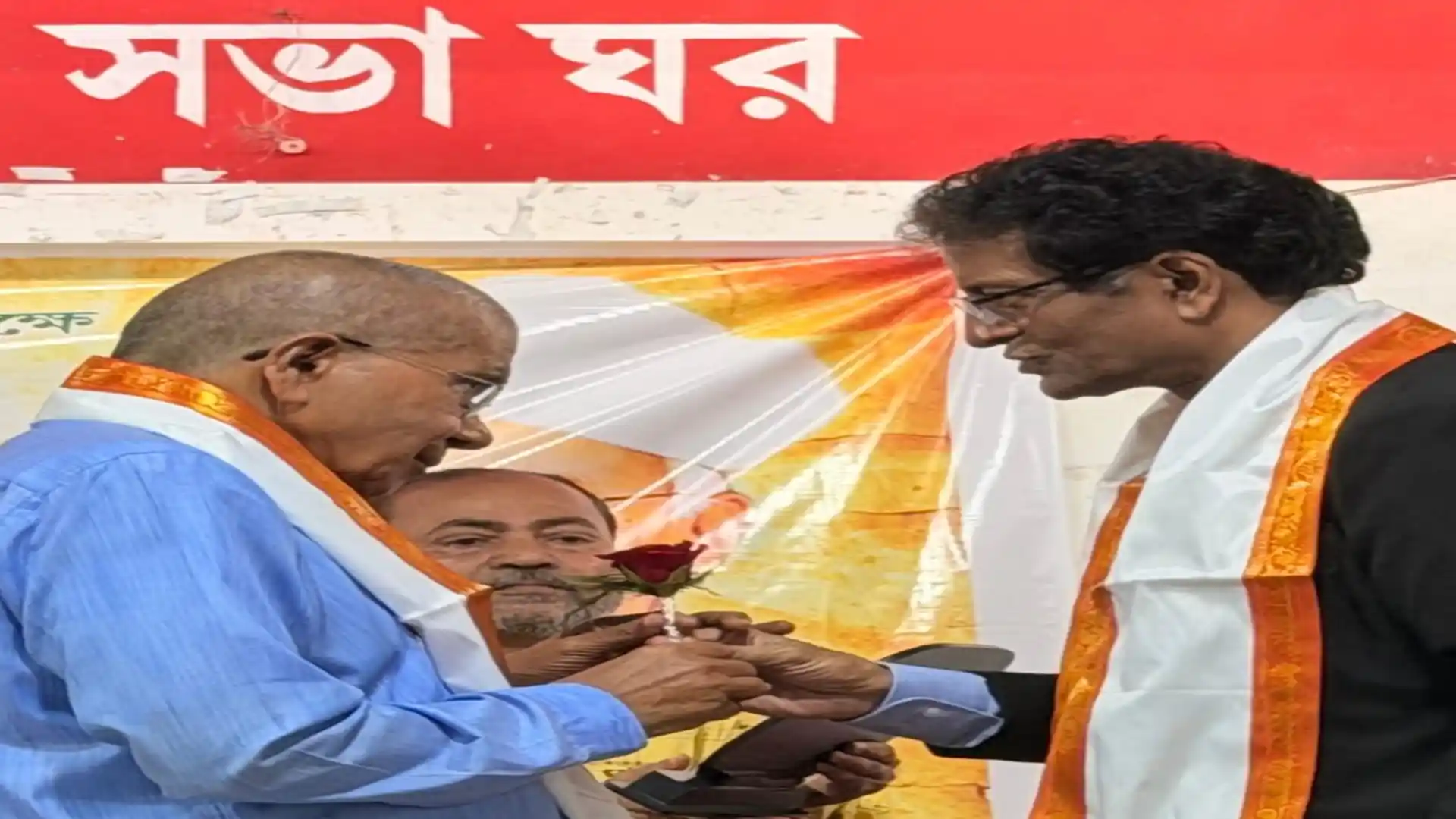 Rose felicitation during the Lifetime Achievement Award ceremony